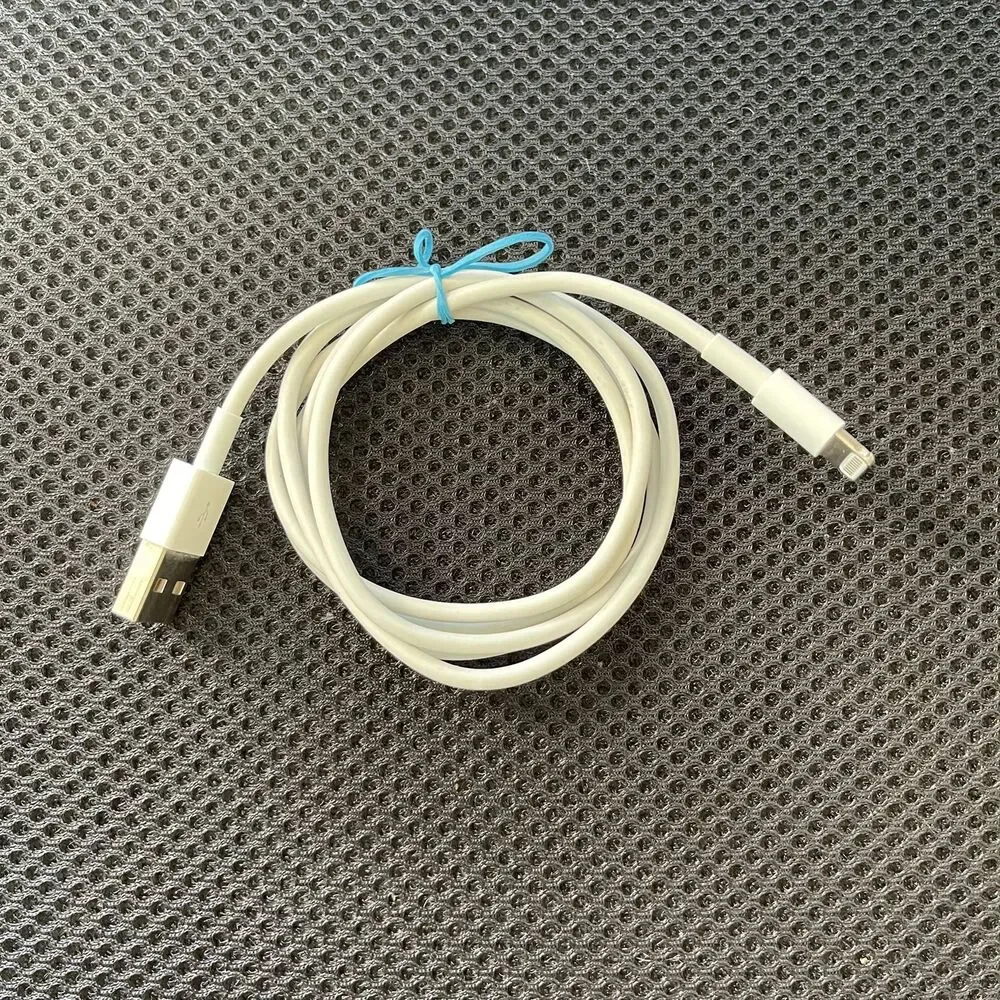White USB-A to Lightning 41 inch Wire Data Sync Charging Cable - Picture 4 of 4